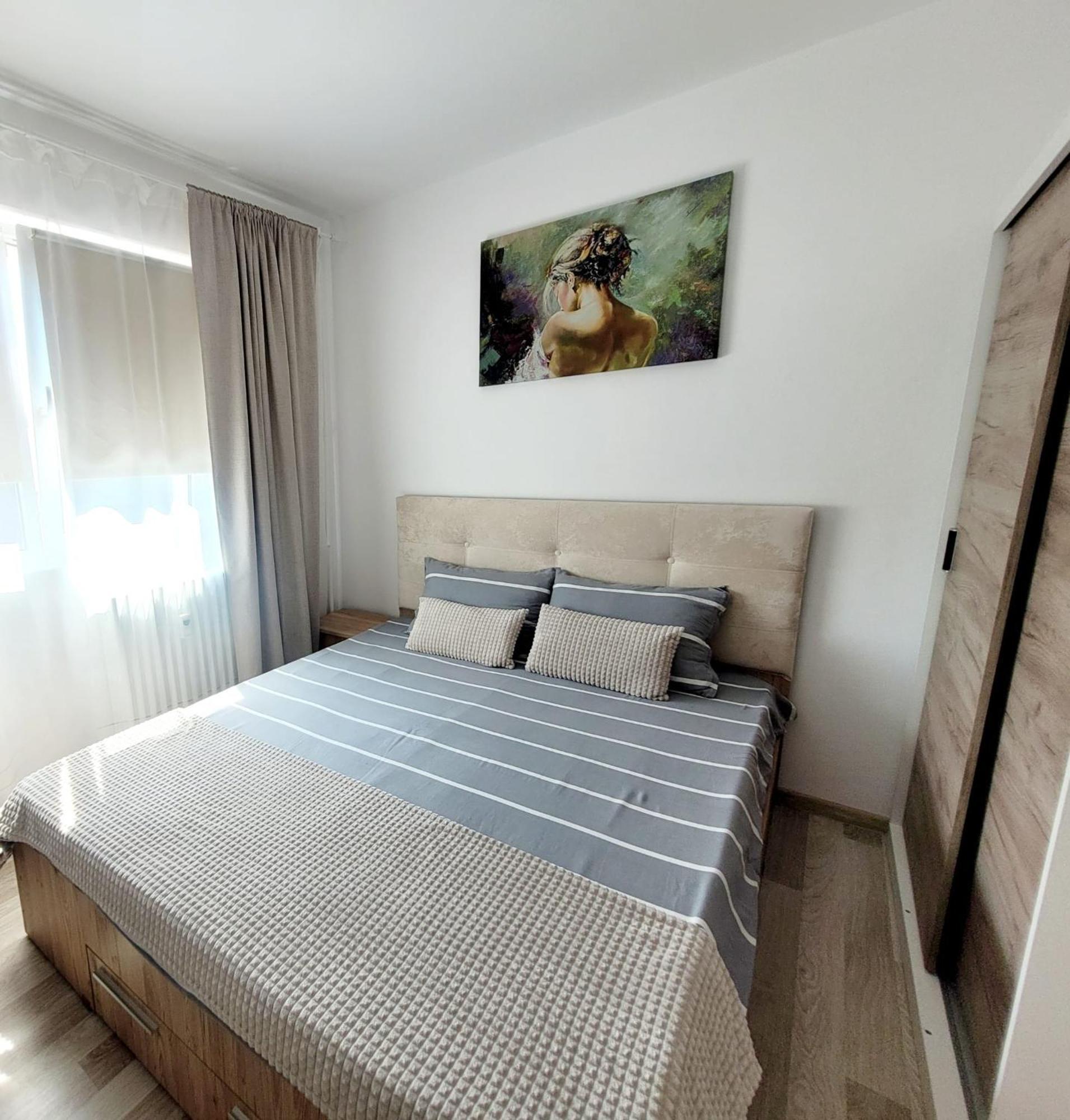 Christal Apartment Bacău Exterior foto